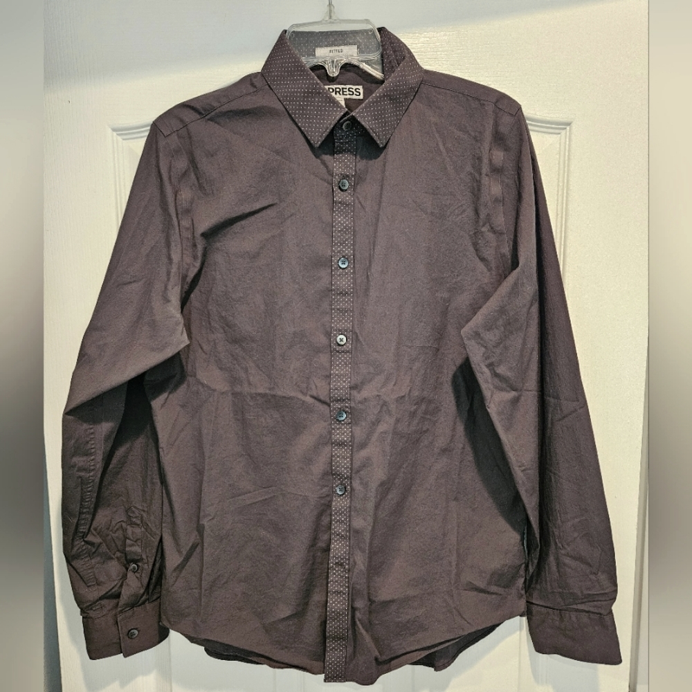 Men's Express fitted long sleeve button up shirt size M